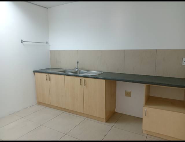 164.90M² OFFICE TO LET IN MORNINGSIDE